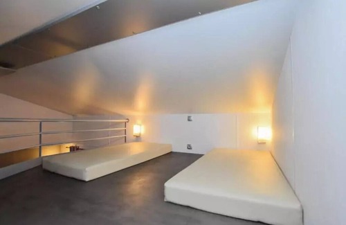 Thiviers House | Camping Le Repaire * - 3 bedroom mobile home + Mezz - 043 - Covered terrace for 9 people
