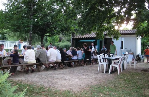 Thiviers House | Camping Le Repaire * - Mobile home 3 bedrooms 025 6 people