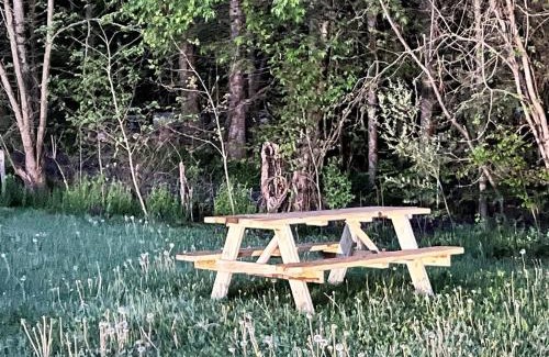 Elkins Apartment | CampRV Lookout Apartment Peaceful Scenic Escape