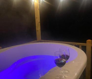 Glasgow Other | Campsie Luxury Pods with hot tub