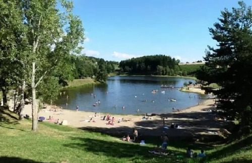 Champagnac-le-Vieux House | Campsite La Chanterelle* - Mobile Home Riviéra 3 rooms 4 people