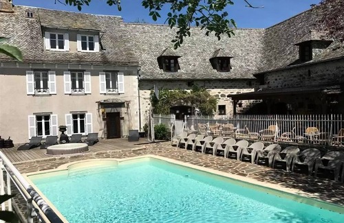 Banes House | Campsite Le Clos de Banes * - Double Room with Bunk Beds
