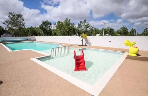 Puyravault House | Campsite Le Merval * - 3 bedroom mobile home for 6/8 people with air conditioning for 8 people