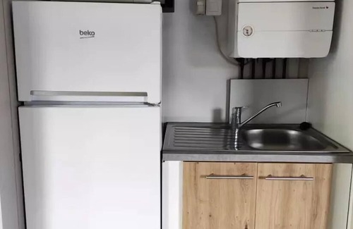 Saint-Laurent-sur-Sevre Ski Chalet | Campsite Le Rouge Gorge* * - LOCATION CHALET 30m2 (2 bedrooms) TV COMFORT 7 persons