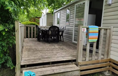 Saint-Laurent-sur-Sevre House | Campsite Le Rouge Gorge* * - MOBILE HOUSE 30m2 (3 bedrooms) ECO 6 persons