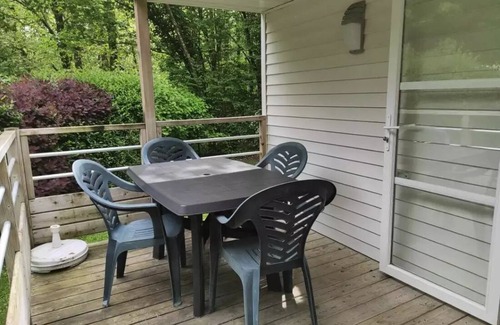 Saint-Laurent-sur-Sevre House | Campsite Le Rouge Gorge* * - MOBILE HOOME TI 32m2 with semi-covered terrace (3 bedrooms) ECO 6 people