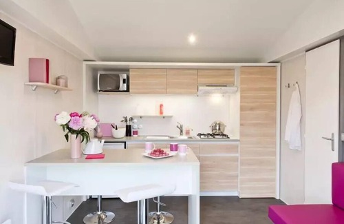 Orpierre House | Campsite Les Princes d'Orange * - Mobil home Prestige SPA - 2 bedrooms including 1 master suite - bed linen, towels and barbecue 4 people