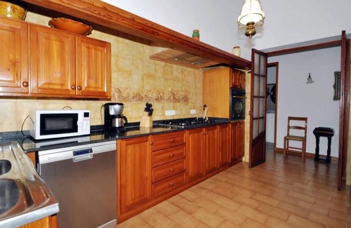 Portocolom Cottage | Can Cirerol, spacious house with pool in Porto Colom, Mallorca