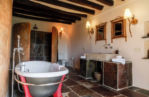 Sales de Llierca Hotel | Can Serola