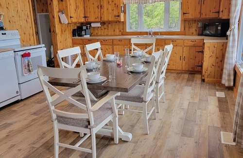 Manitoulin District House | Can't Bear To Leave!