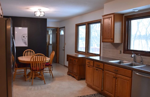 Hastings House | Can't beat homey ski retreat adjacent to Afton Alps and scenic Afton State Park.