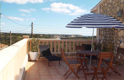 Cala Llombards Villa | Can Vich, very close to the beach, Wi-Fi, Air Conditioning, Barbecue.
