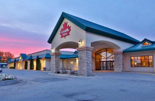 Portage La Prairie Hotel | Canad Inns Destination Centre Portage la Prairie