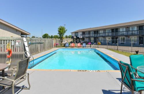York - Haig Hotel | Canadas Best Value Inn St. Catharines