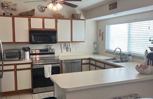 Eden Pines House | Canal Front Home in Big Pine Key with Pool
