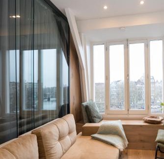 Museum Quarter Apartment | Canal view home in the center