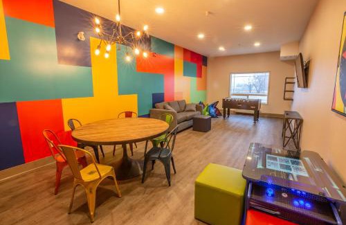 Oyen Hotel | Canalta Oyen