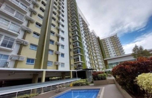 Cagayan de Oro Condo | Canary Yellowish Studio Condo Unit in Tranquil Cagayan De Oro City with WiFi, AC