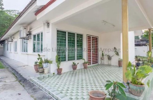 Ampang House | Candle Light Homestay