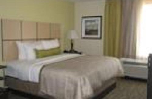 Del City Hotel | Candlewood Suites Del City by IHG