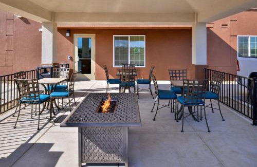 Lodi Hotel | Candlewood Suites - Lodi by IHG