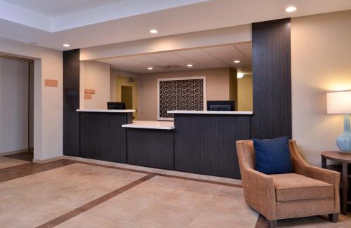 Lodi Hotel | Candlewood Suites - Lodi by IHG