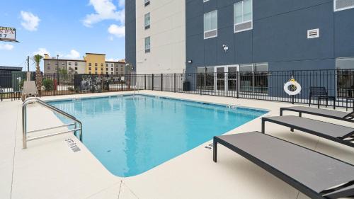 Perry Hotel | Candlewood Suites Perry-National Fairground Area by IHG