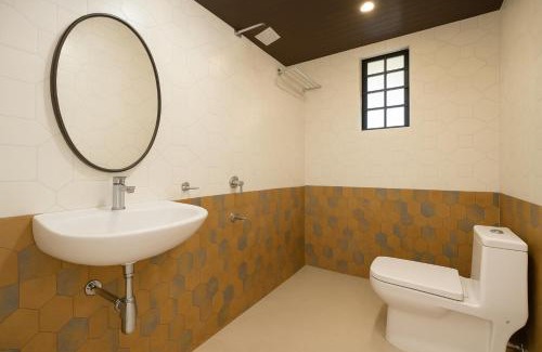 Candolim Hotel | Candoliam Cottages and Deluxe