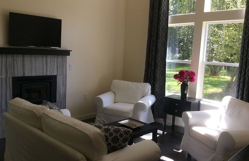 Langley House | CANFIELD ORCHARD APPLE SUITE
