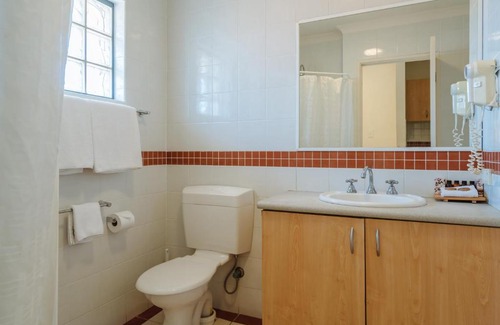 Mount Pleasant Apartment | Canning Bridge Auto Lodge