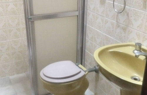Jardim Sao Miguel Apartment | Cantinho da Felicidade, AP pé na Areia há 01 Quadra da Praia Enseada no Guarujá