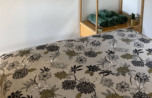 Boyland Cabin | Canungra Valley Views 1BR Guesthoust with Patio