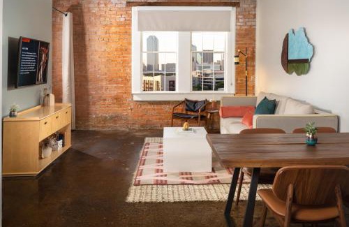Cedars Hotel | Canvas Hotel Dallas