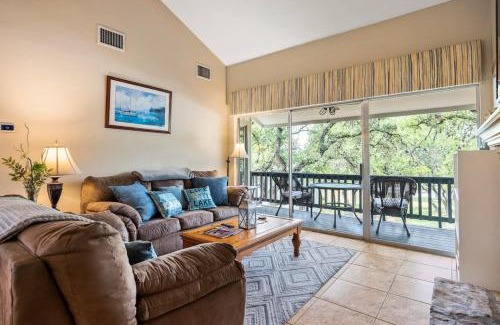 Canyon Lake House | Canyon Lake Spacious w Balcony Pool & Comfy Beds