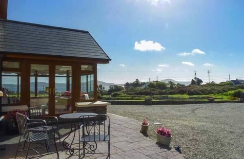 Kilcrohane Cottage | CAOLA NUA, family friendly, with a garden in Kilcrohane, County Cork