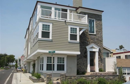 Sunset Beach House | Cape Catalina 'A' - Oceanview Home
