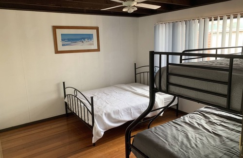 Cape Woolamai House | Cape Woolamai Beach House. 1km walk to cafe & surf beach & 300 mt to the bay