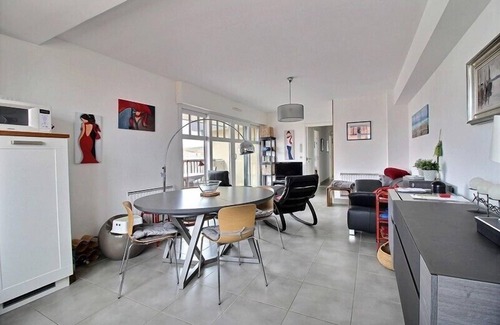 Hardelot-Plage Apartment | CAPEWEST 2B: 2-bedroom apartment with terrace, 50m from the beach, sleeps 4