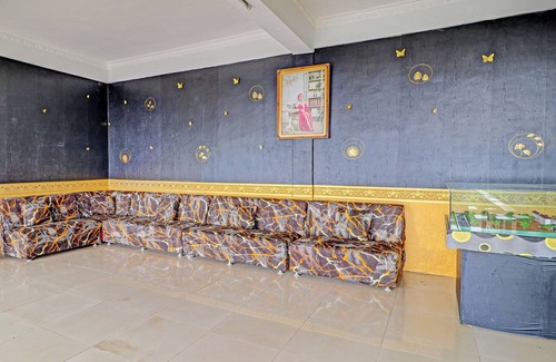 Parongpong Hotel | Capital O 91466 Hotel Neu Backpacker Tf Syariah (smk Tb)