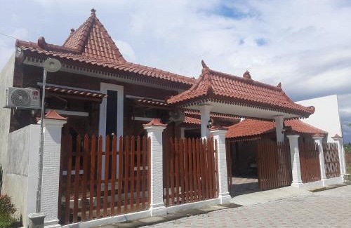 Prambanan Hotel | Capital O 93719 Homestay Omah Bidadari