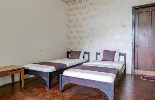 Cilimus Hotel | Capital O 93733 Hotel Linggarjati Kuningan