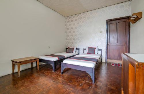 Cilimus Hotel | Capital O 93733 Hotel Linggarjati Kuningan