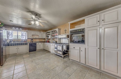 Glencoe House | Capitan Vacation Rental w/Grill, Near Ruidoso!