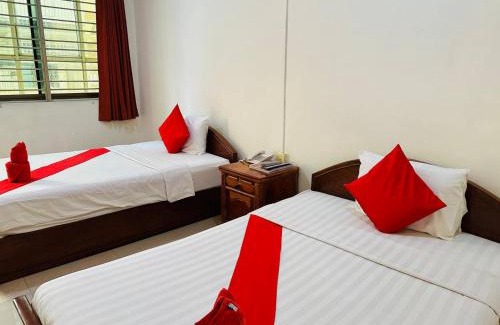 Prampir Makara Hotel | Capitol One