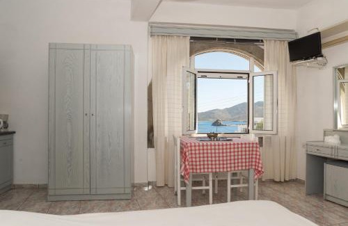 Grikos Apartment | Captain Manos Studio Apartments