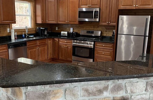 La Follette House | Captain's Cove, Lakefront, 9 Bed/8 Bath, Two Story Dock with Arcade Room