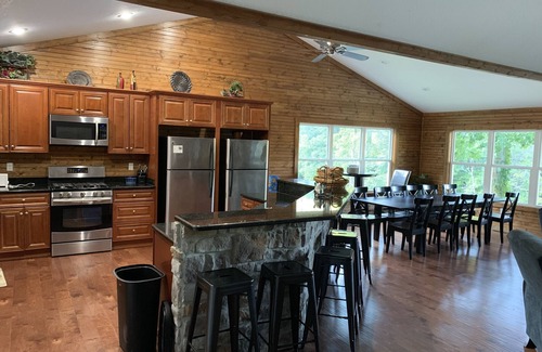 La Follette House | Captain's Cove, Lakefront, 9 Bed/8 Bath, Two Story Dock with Arcade Room