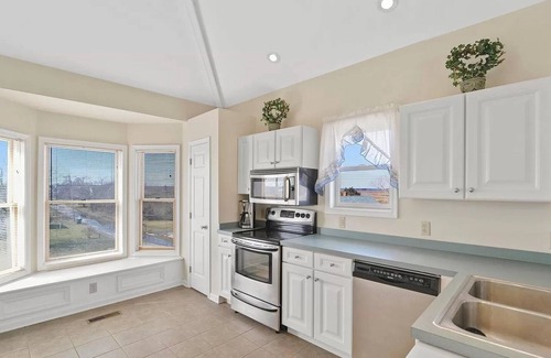 Bowers Beach House | Captain's Quarters
