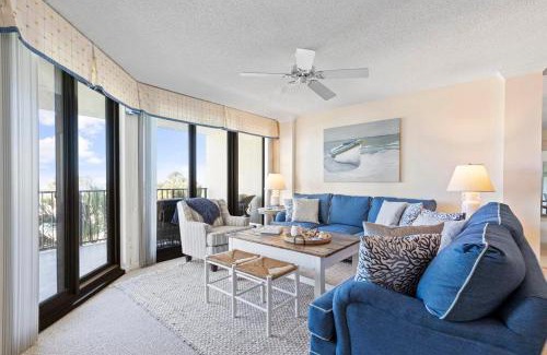 Litchfield by the Sea House | Captain's Quarters Upscale 3 Bedroom Condo