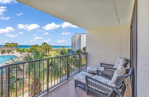 Litchfield by the Sea House | Captain's Quarters Upscale 3 Bedroom Condo